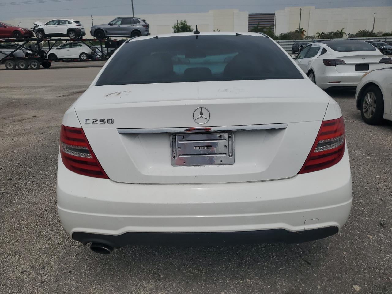 WDDGF4HB7DR277049 2013 Mercedes-Benz C 250