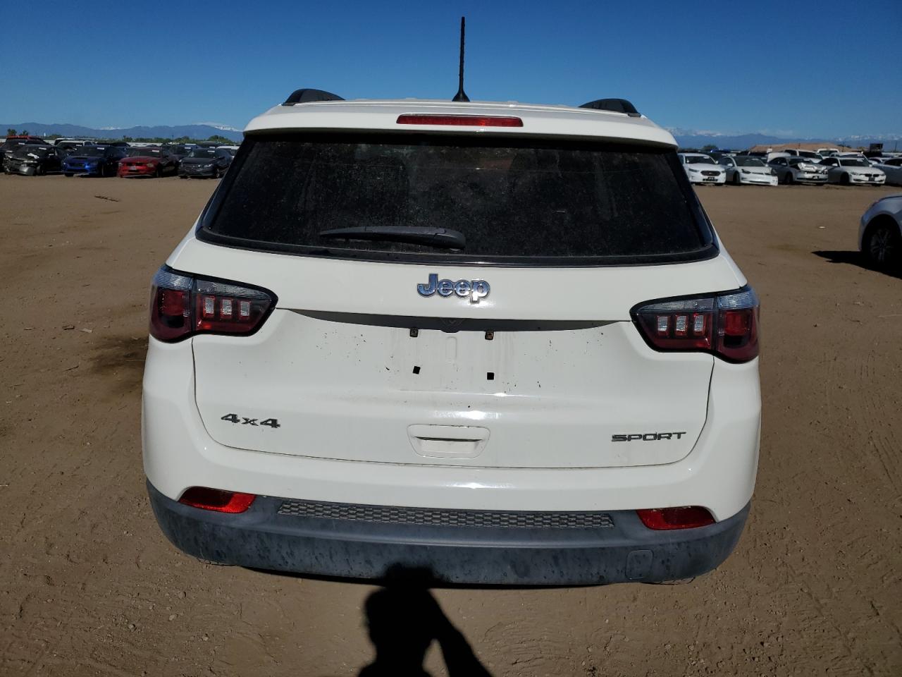 3C4NJDAB8JT131515 2018 Jeep Compass Sport