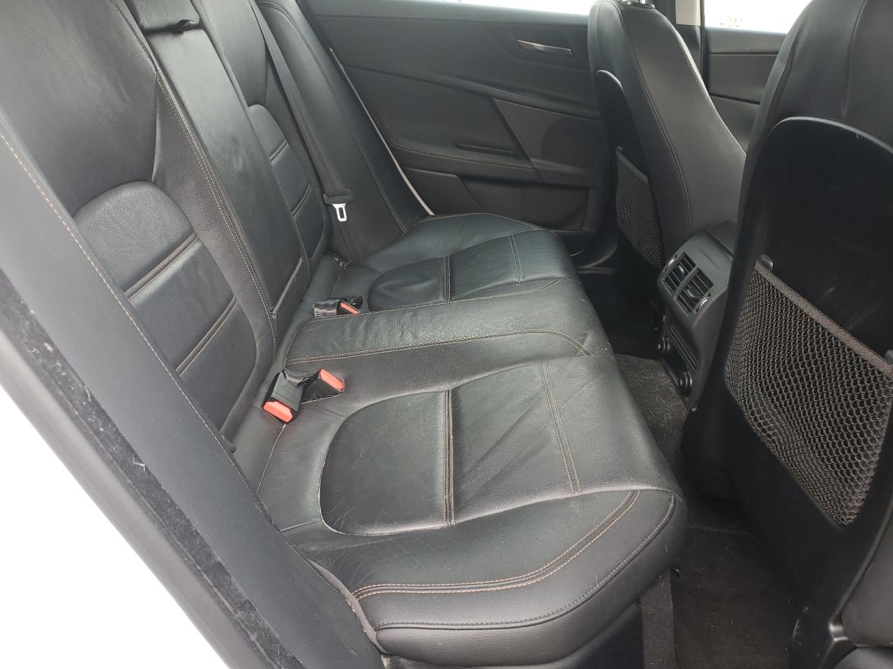 SAJAE4FX6JCP37450 2018 Jaguar Xe Prestige