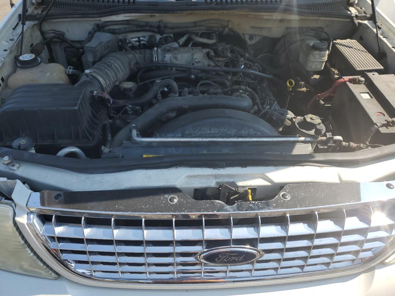 1FMDU75W94ZB16130 2004 Ford Explorer Limited