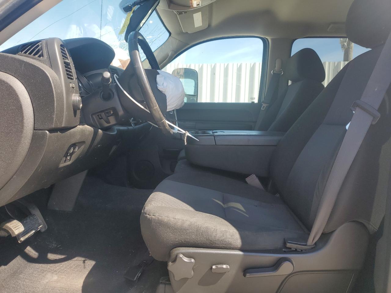 1GT120C8XBF117147 2011 GMC Sierra K2500 Sle