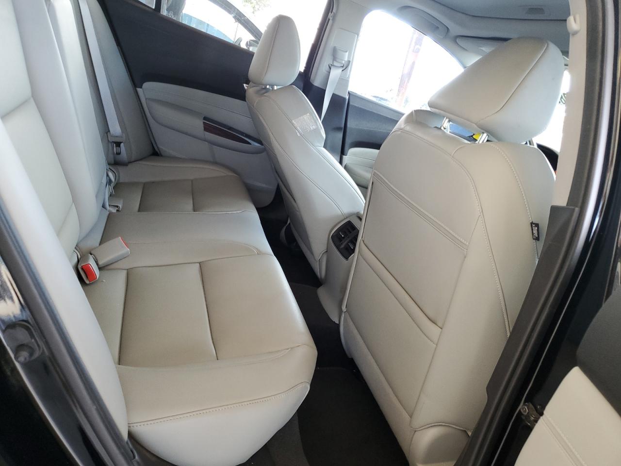 19UUB1F38GA011403 2016 Acura Tlx