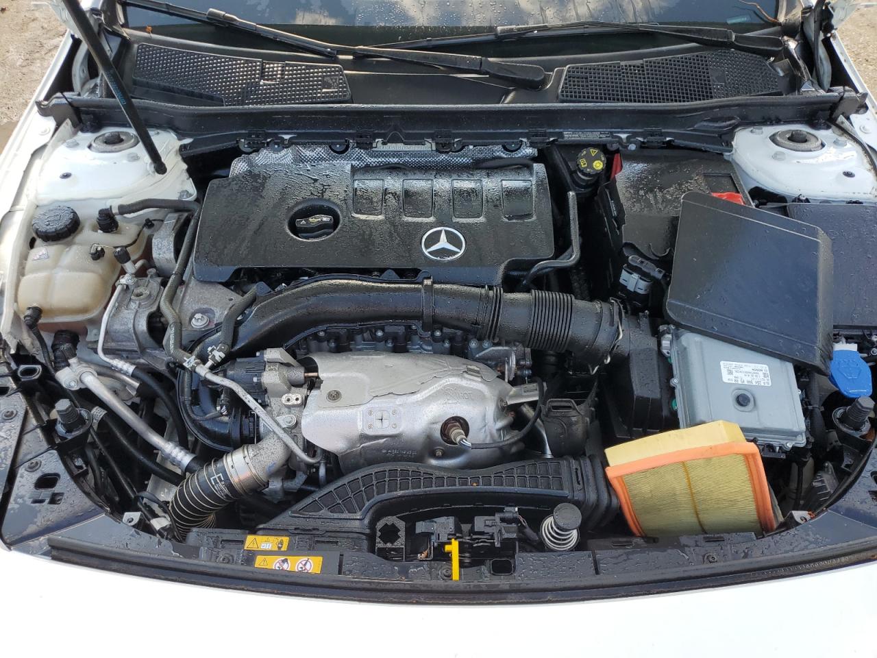 WDD3G4EB1KW019916 2019 Mercedes-Benz A 220