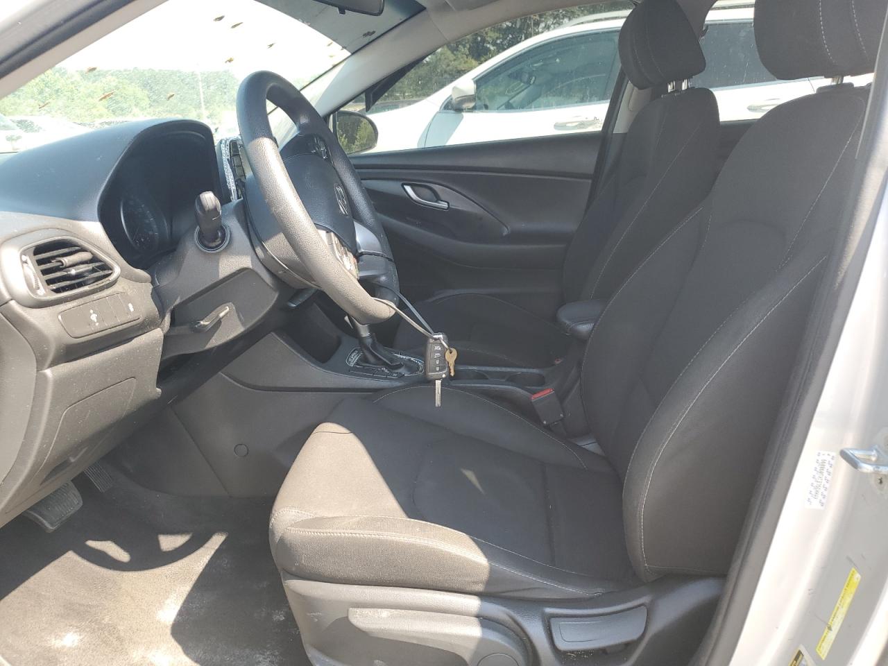 KMHH35LE1KU090099 2019 Hyundai Elantra Gt