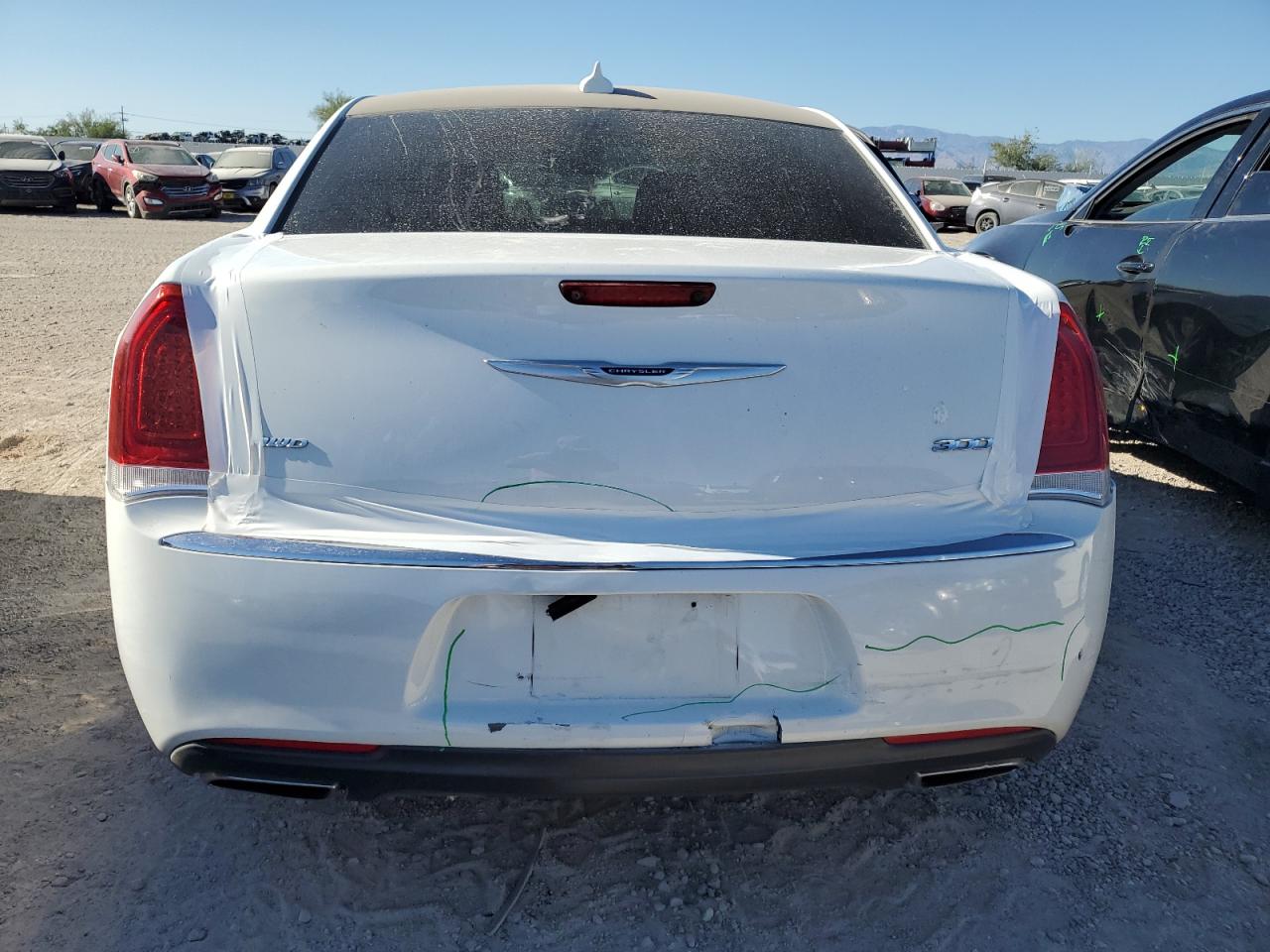 2C3CCAKG4KH569862 2019 Chrysler 300 Limited