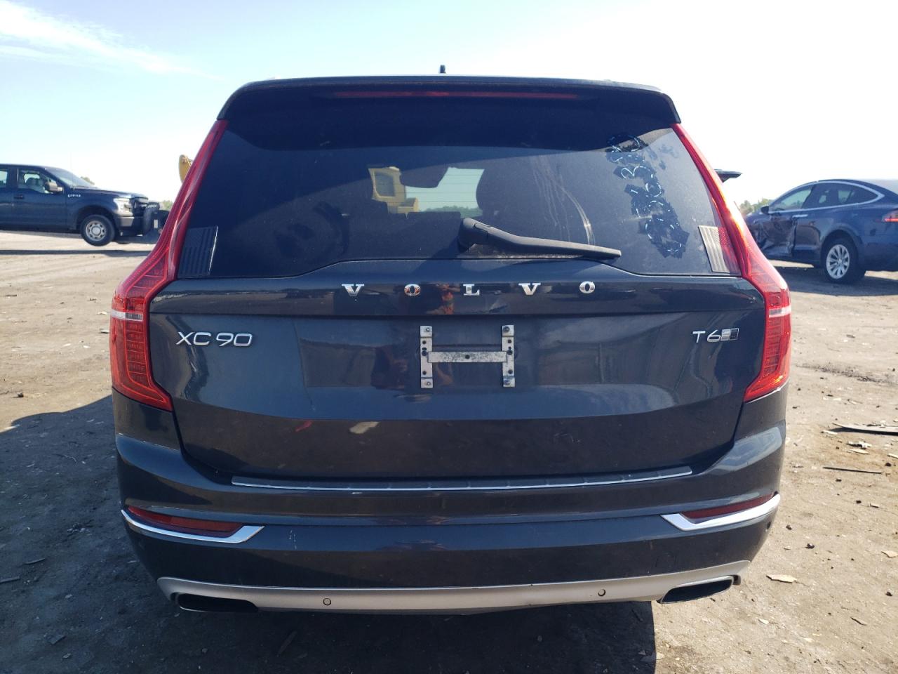 2016 Volvo Xc90 T6 vin: YV4A22PL0G1036380