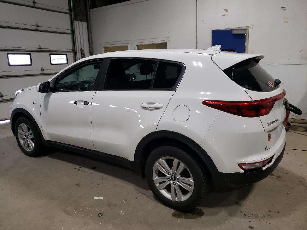 KNDPMCAC6H7274058 2017 Kia Sportage Lx