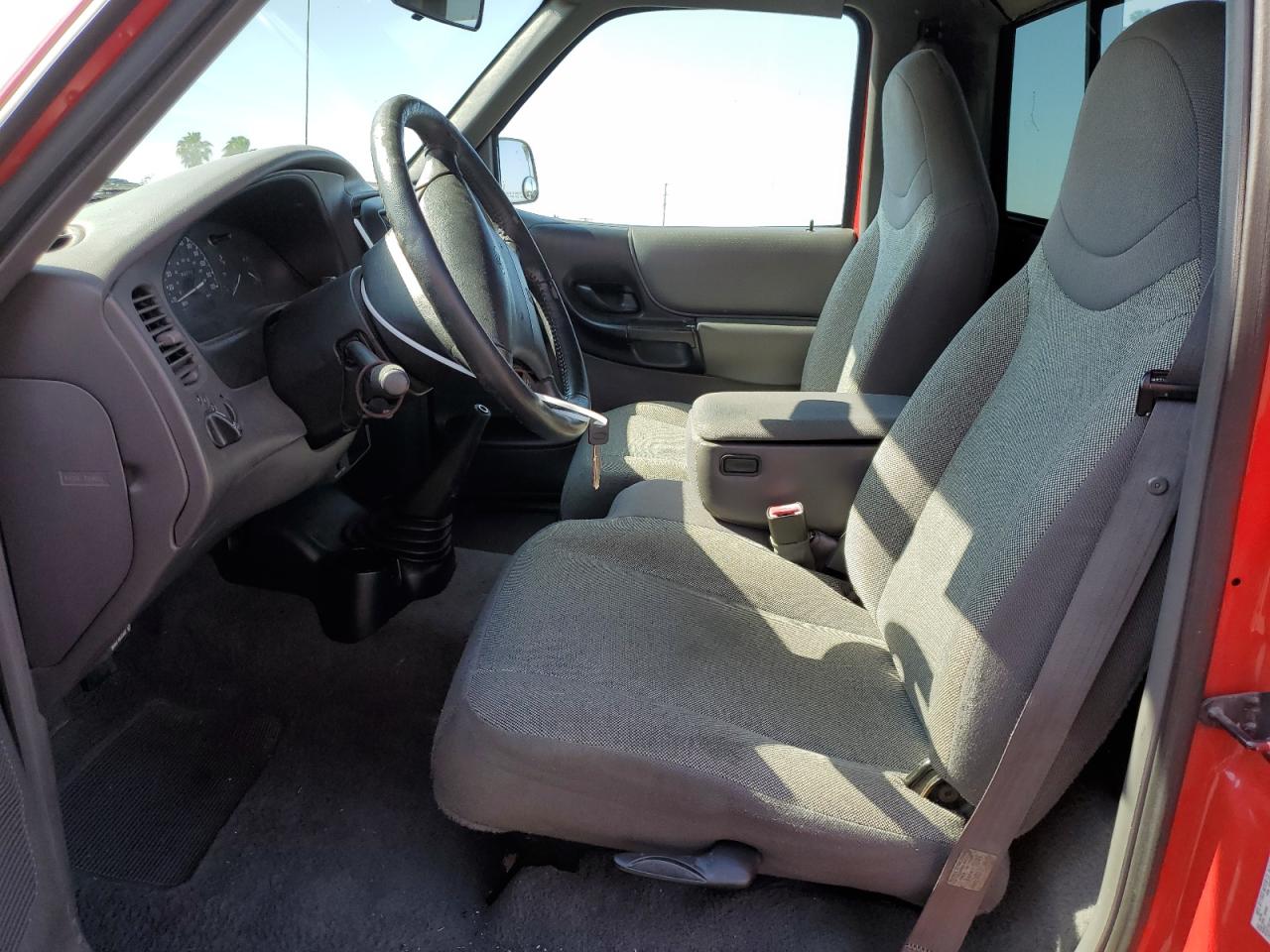 1FTYR10V3YPA05447 2000 Ford Ranger