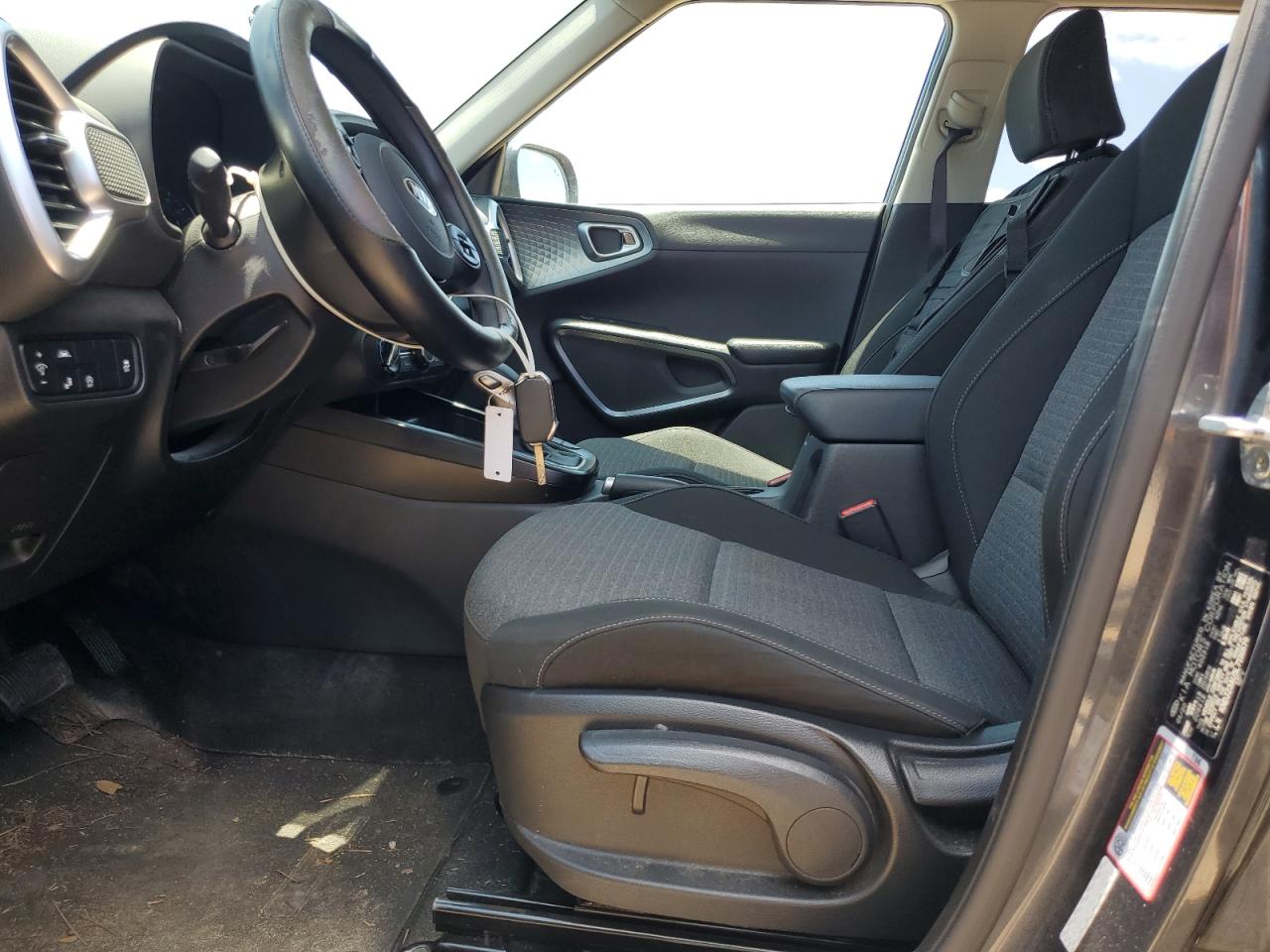 KNDJ23AU5L7116629 2020 Kia Soul Lx