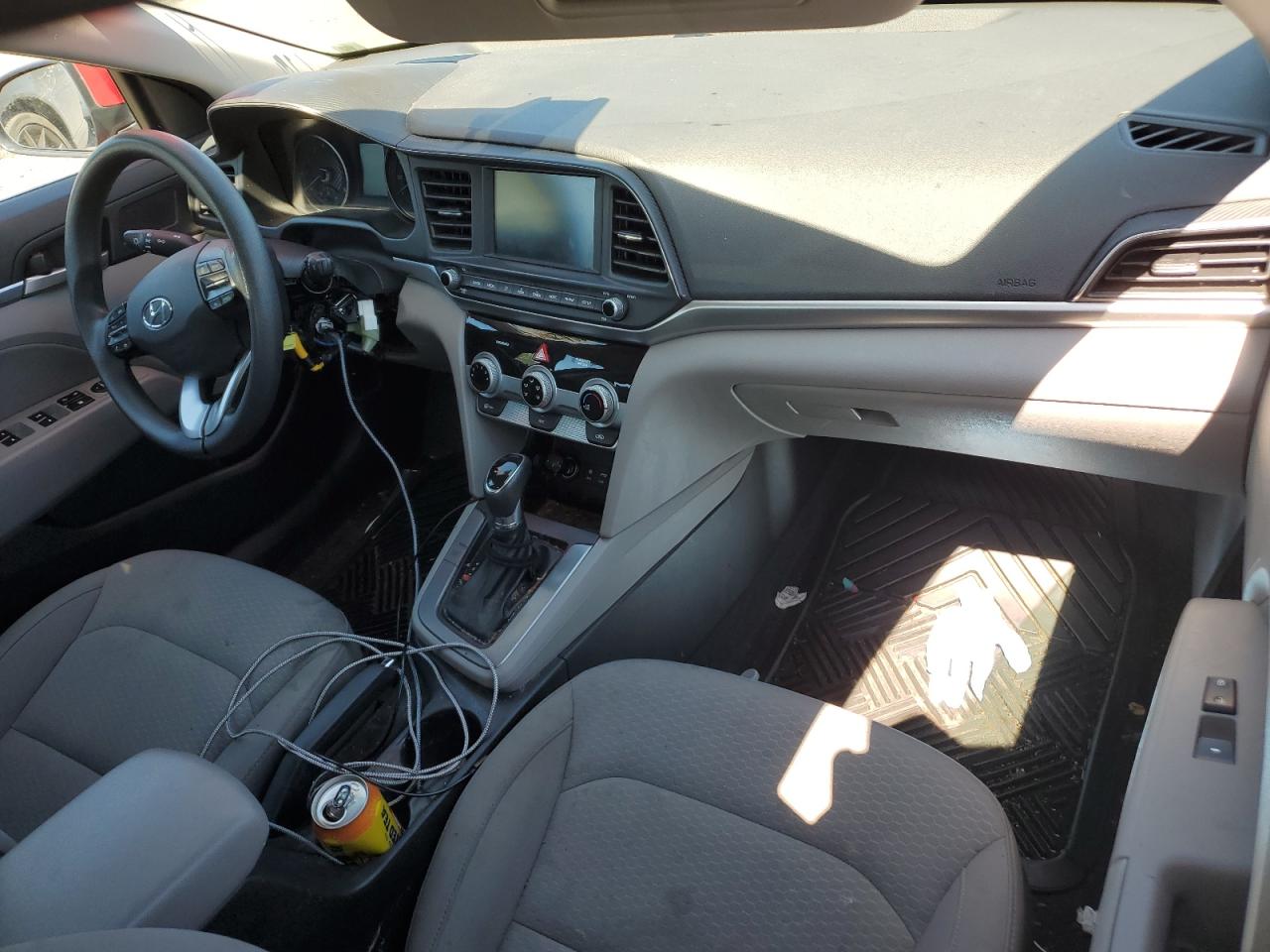 KMHD84LF2KU742392 2019 Hyundai Elantra Sel