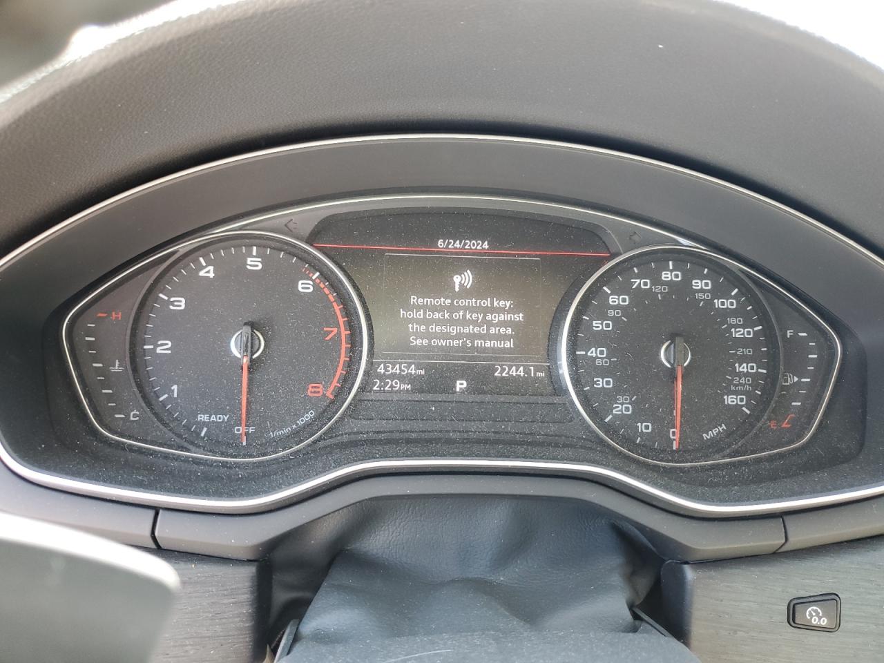 WAUKMAF48JA040378 2018 Audi A4 Premium