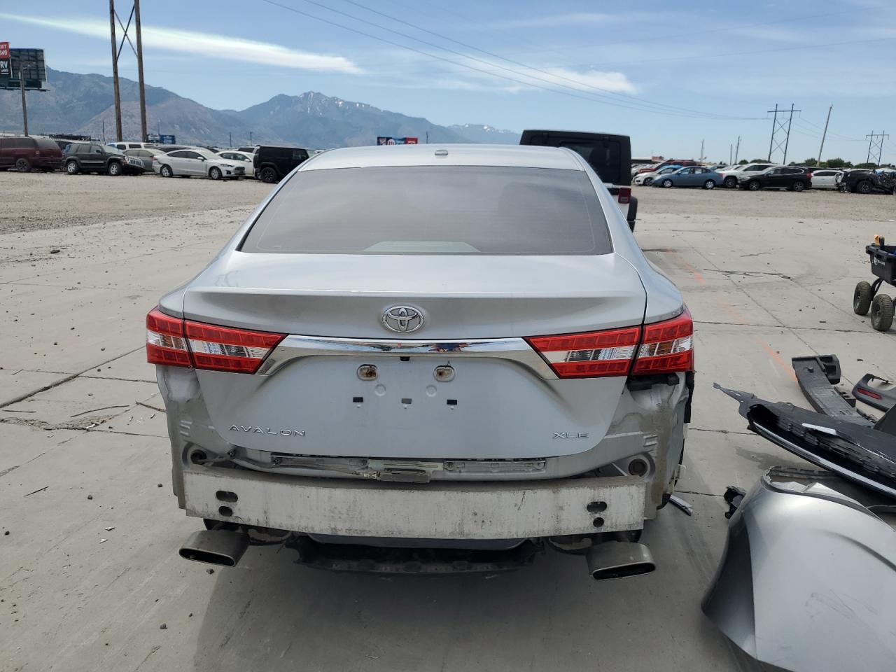 4T1BK1EB2FU156489 2015 Toyota Avalon Xle