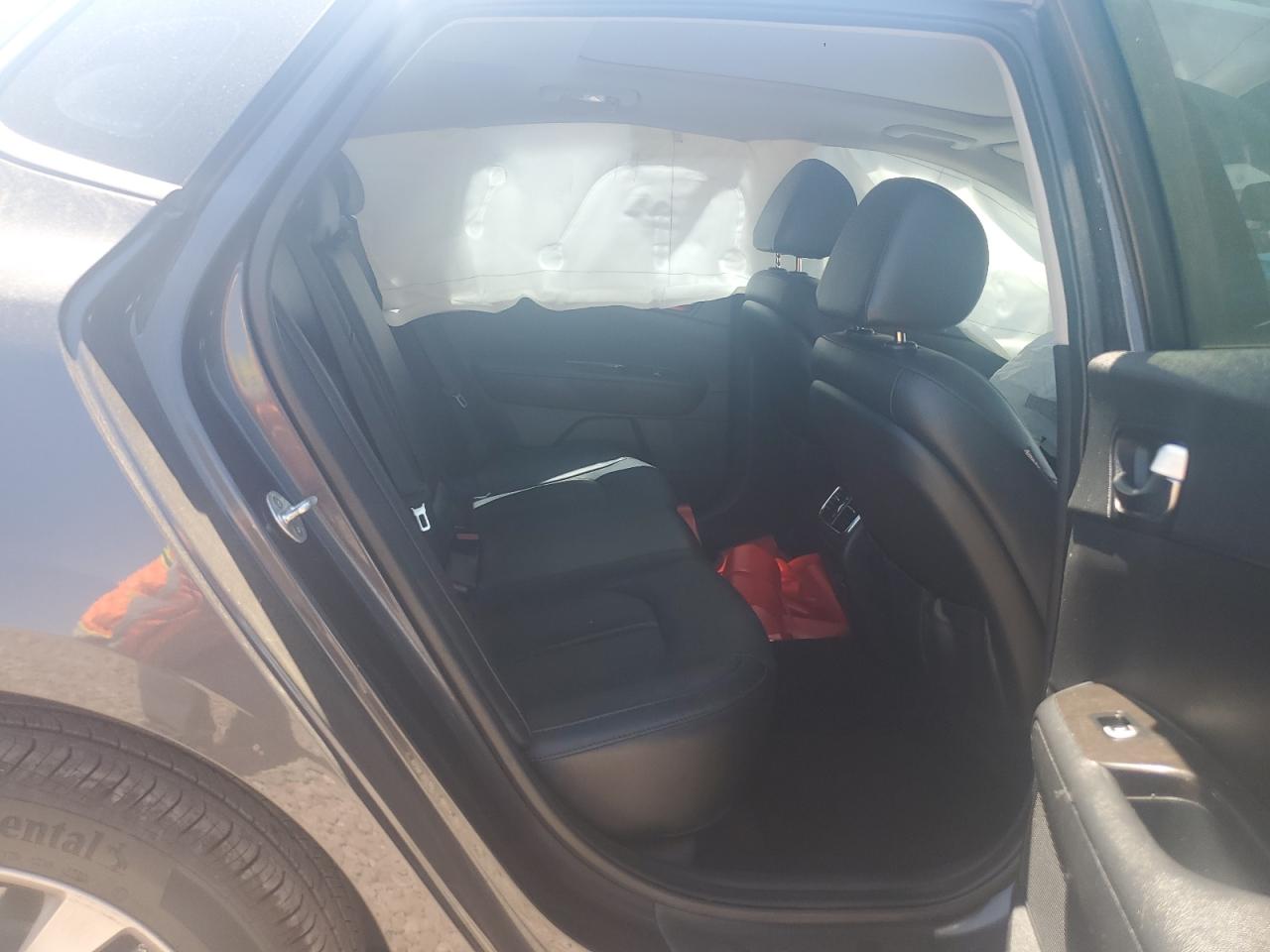 5XXGU4L34JG187646 2018 Kia Optima Ex