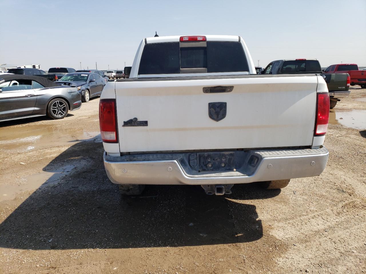 1C6RR6LT1FS663555 2015 Ram 1500 Slt