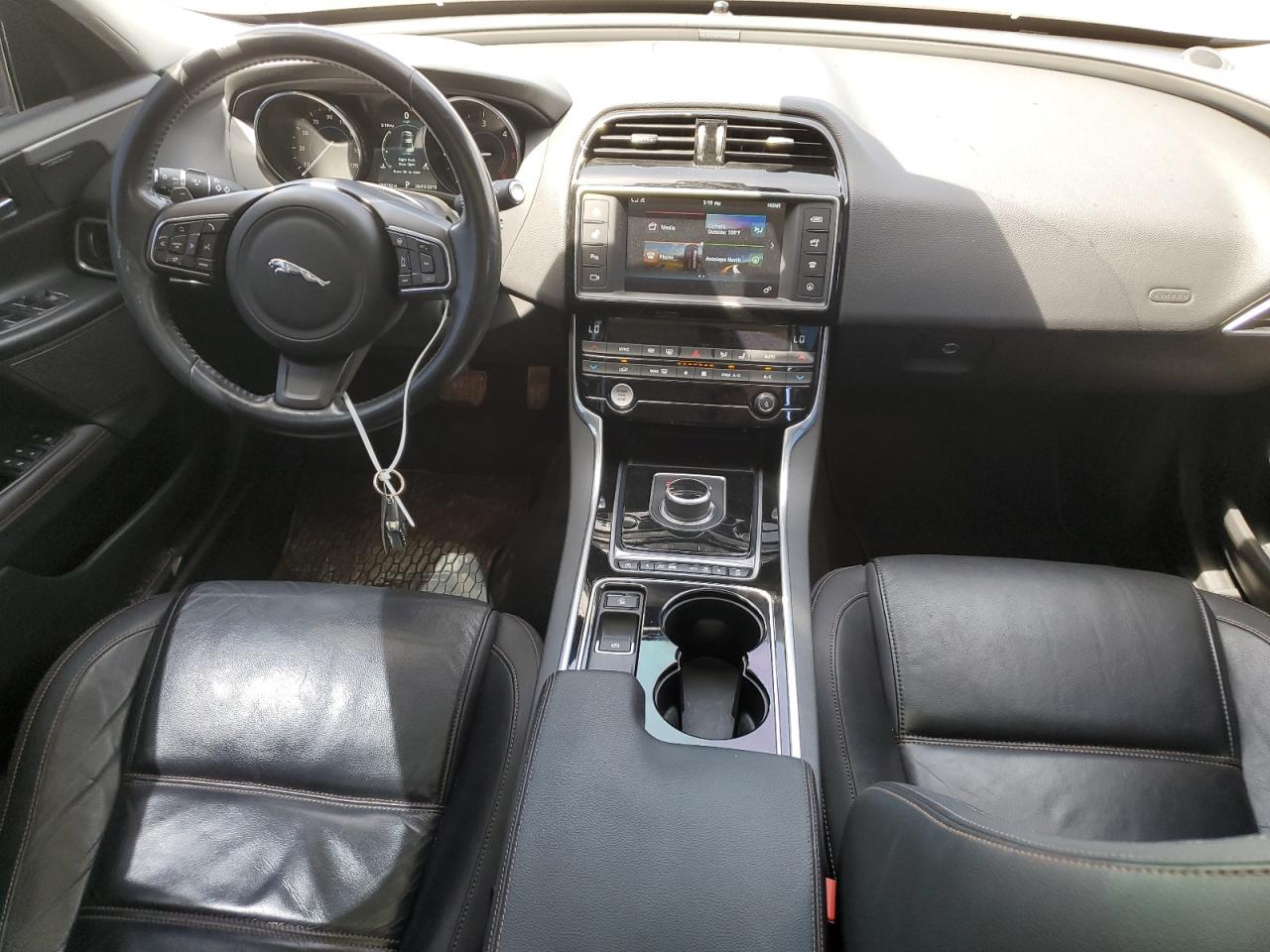 SAJAK4BN4HA969676 2017 Jaguar Xe Prestige