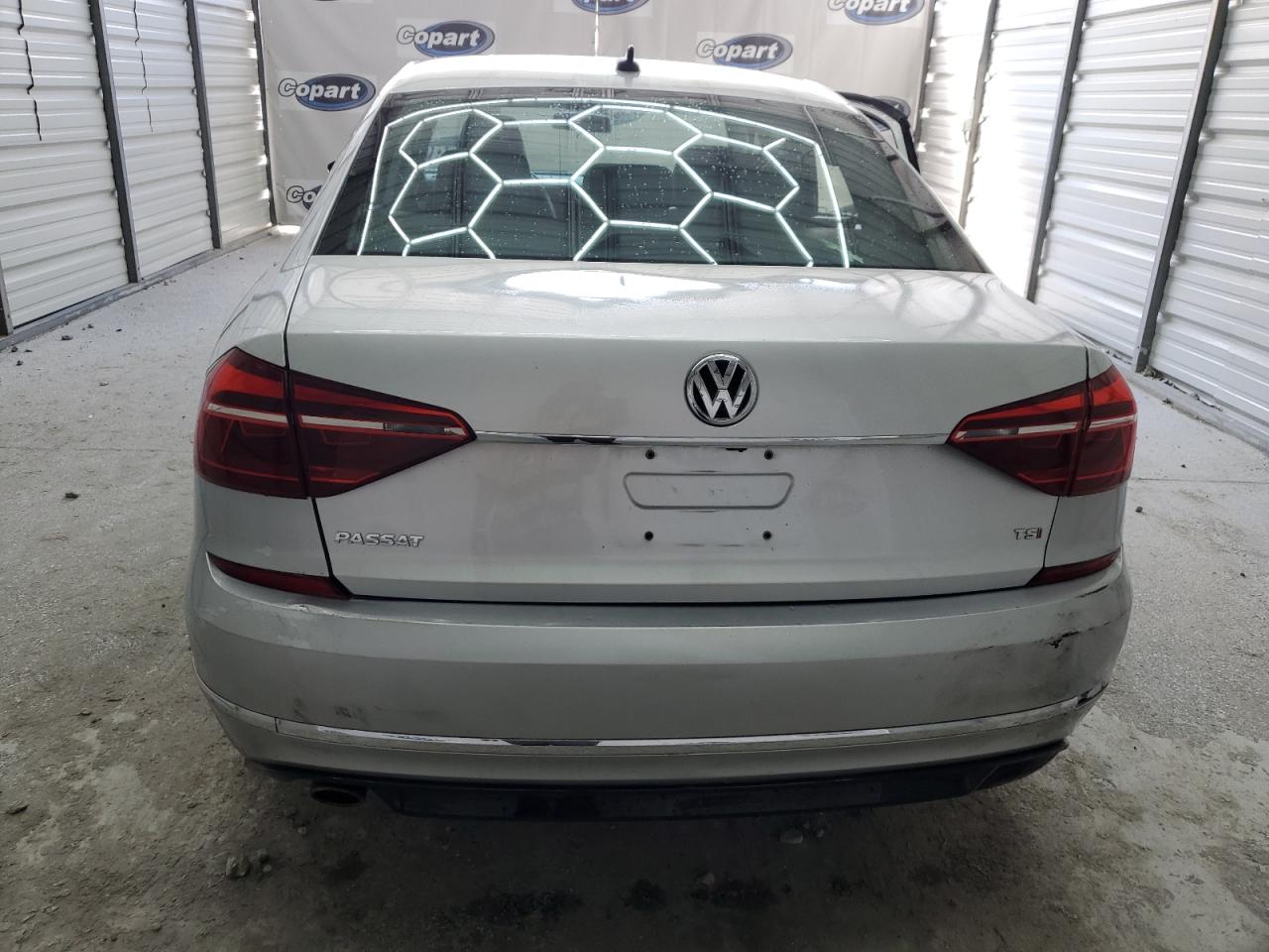 1VWDT7A37HC031246 2017 Volkswagen Passat R-Line