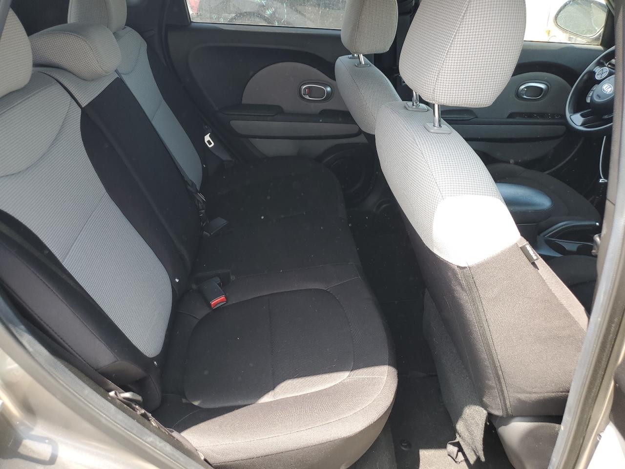 KNDJN2A21F7232639 2015 Kia Soul