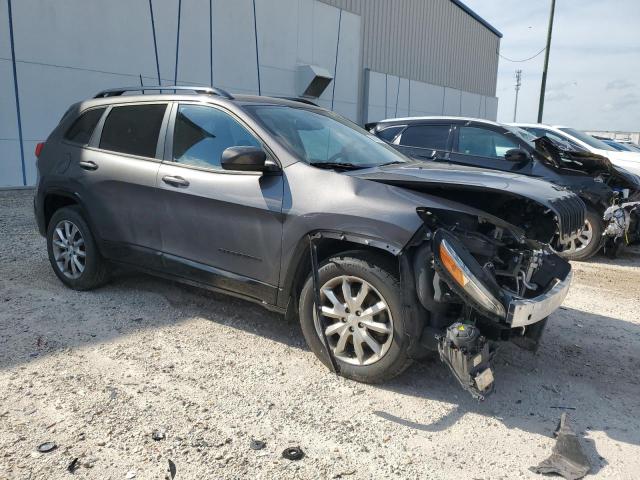 2018 Jeep Cherokee Latitude VIN: 1C4PJMCX2JD598811 Lot: 59085314