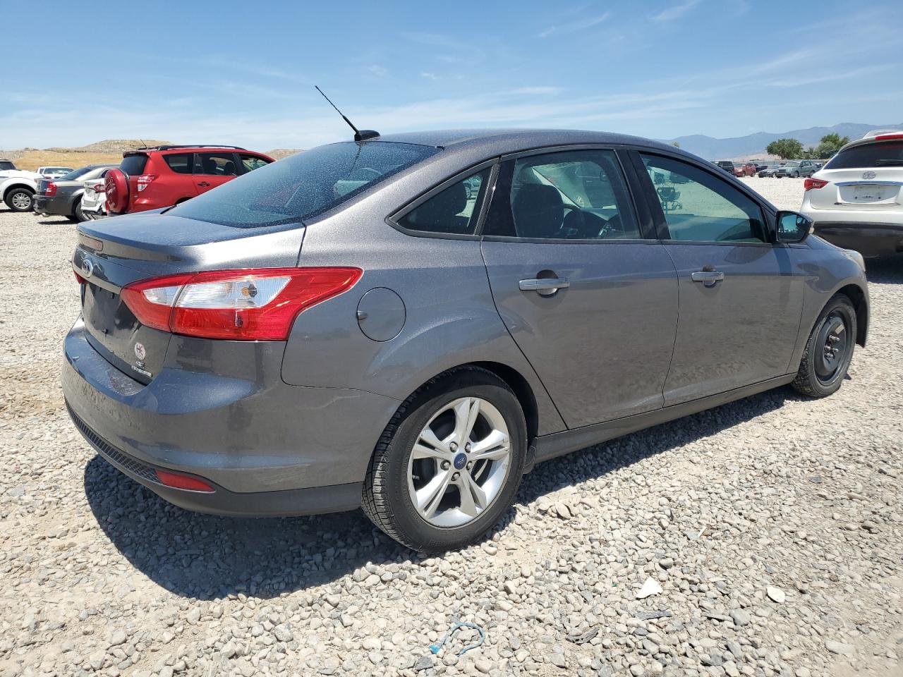 2014 Ford Focus Se vin: 1FADP3F28EL238469