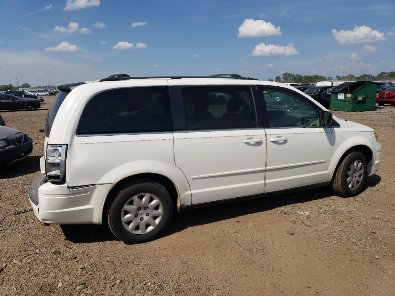 Lot #2907343989 2010 CHRYSLER TOWN & COU