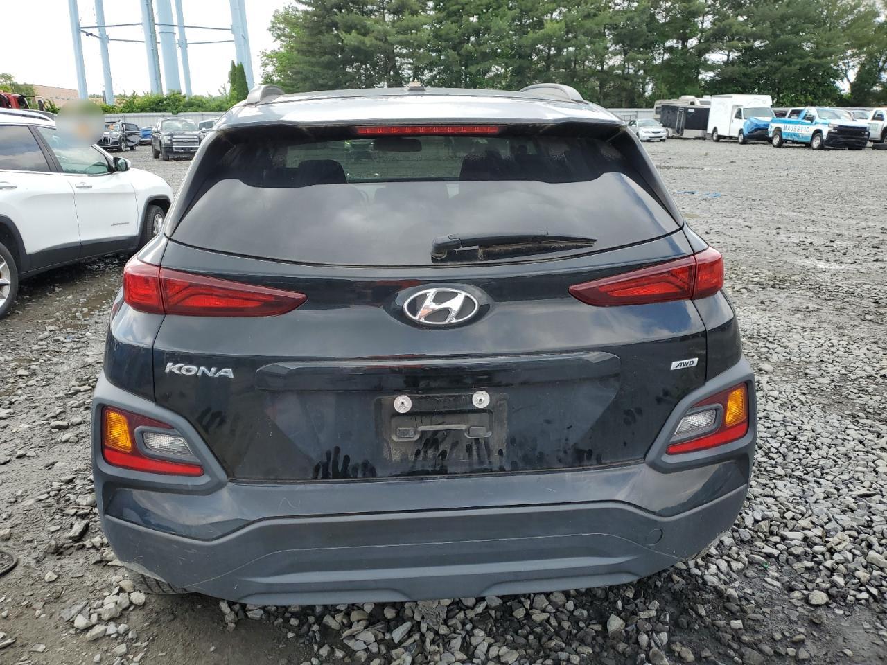 KM8K2CAA3JU131778 2018 Hyundai Kona Sel