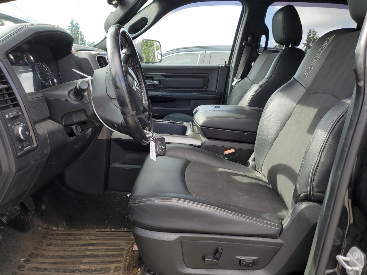 1C6RR7YT6HS763698 2017 Ram 1500 Rebel