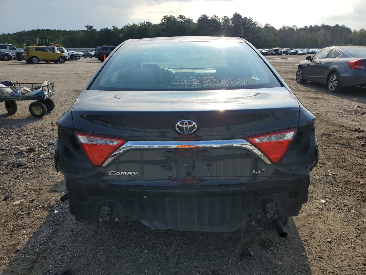 2015 Toyota Camry Le vin: 4T1BF1FK5FU022885