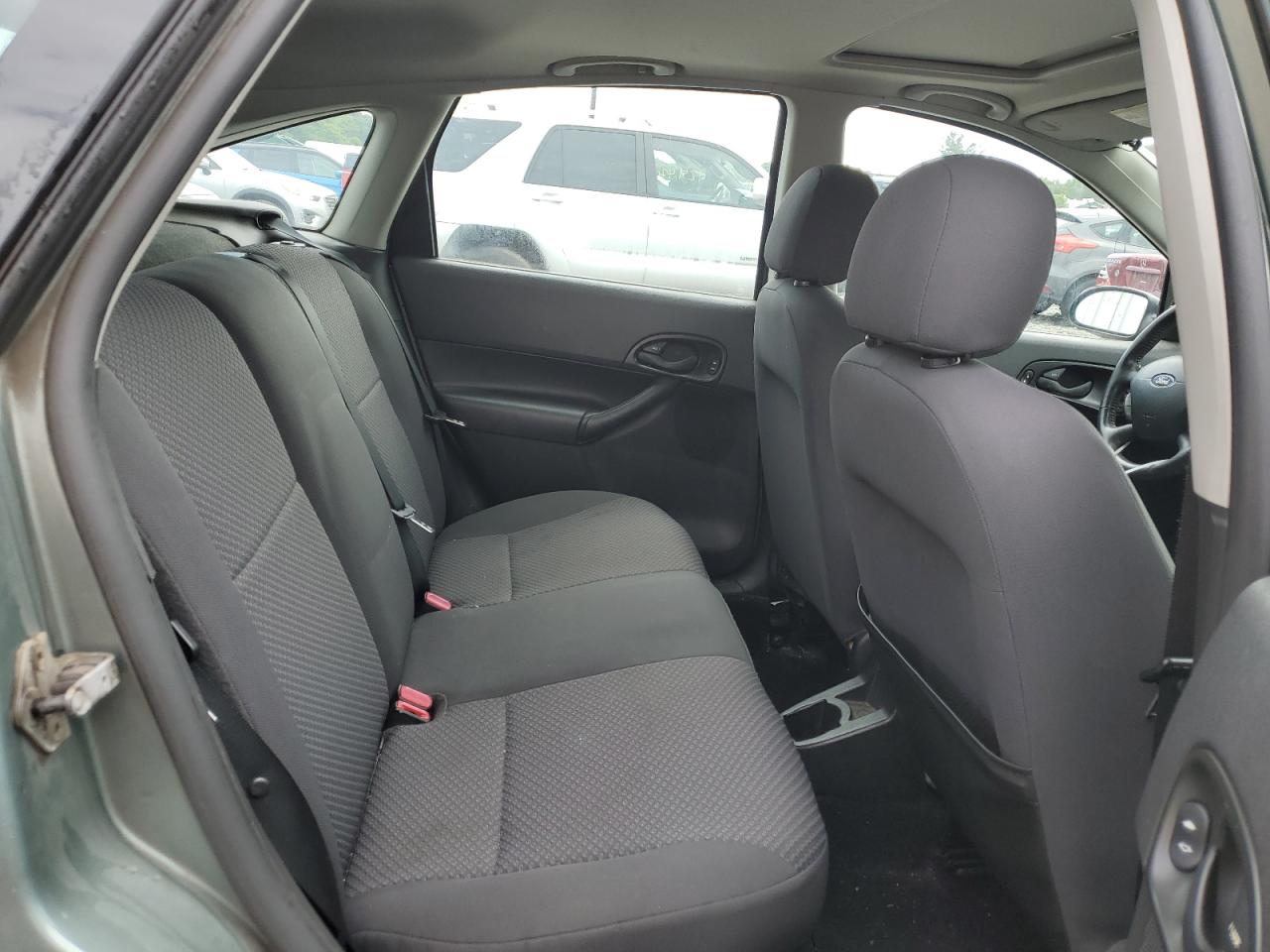 3FAFP37N85R111353 2005 Ford Focus Zx5