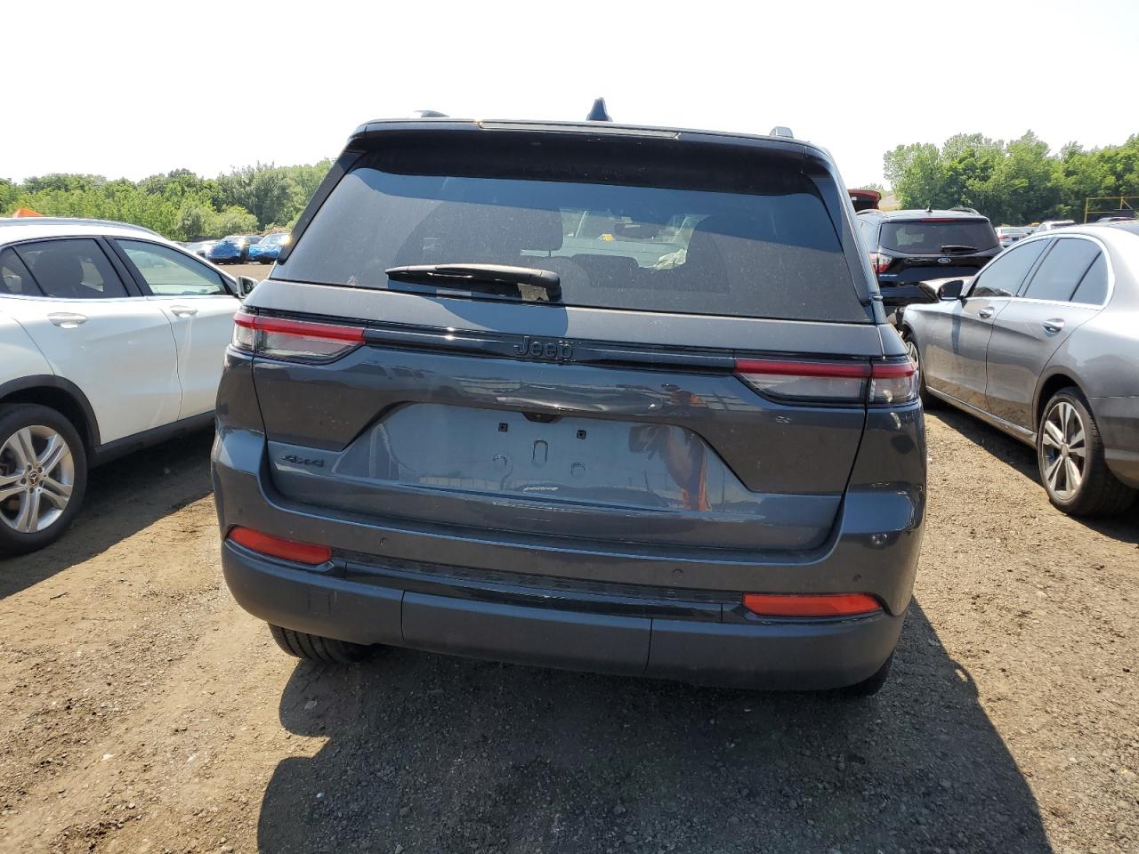 1C4RJHAG3P8882971 2023 Jeep Grand Cherokee Laredo 1C4RJHAG3P8882971 2023 Jeep Grand Cherokee Laredo