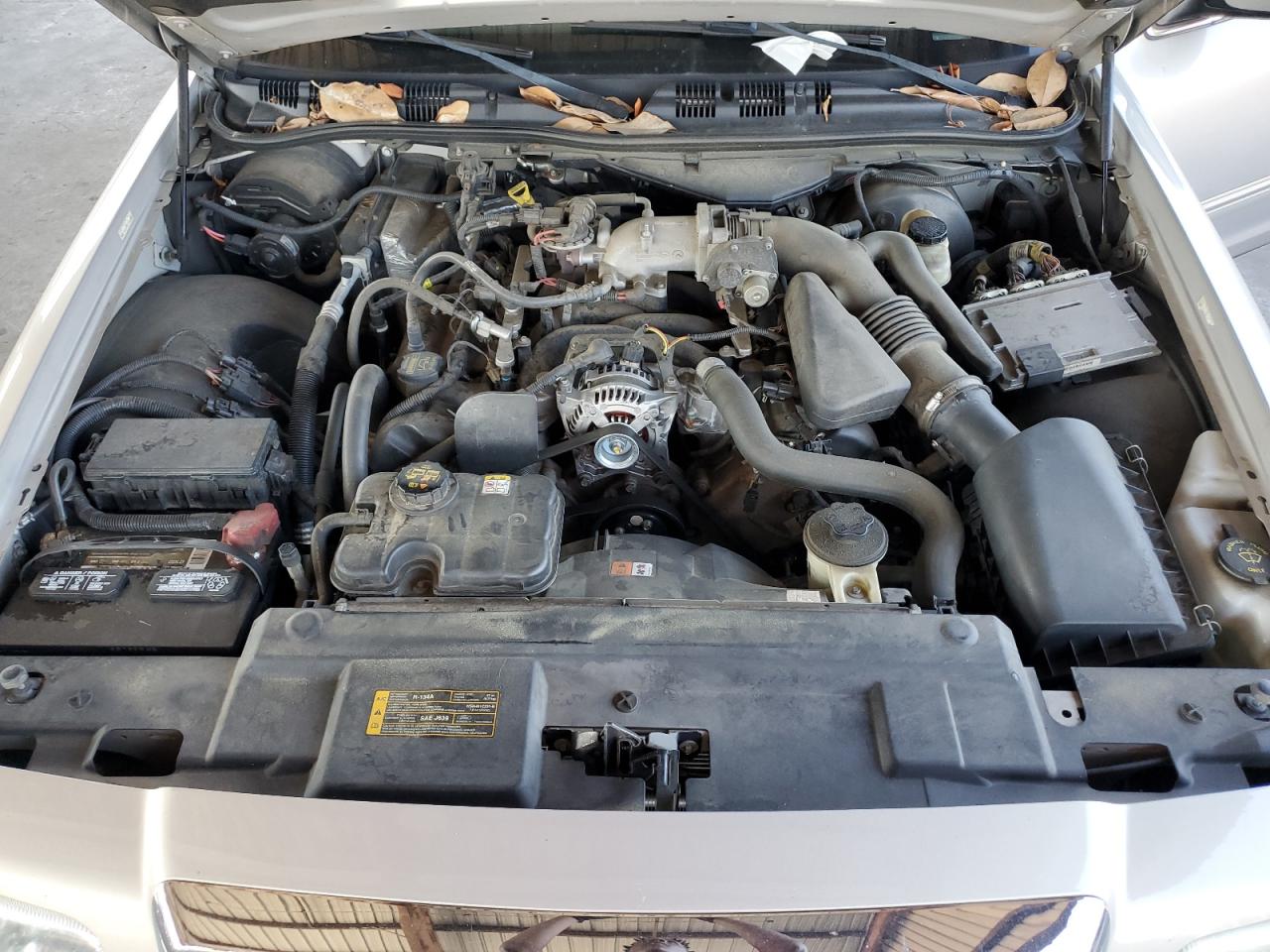 2MEBM7FVXAX616573 2010 Mercury Grand Marquis Ls