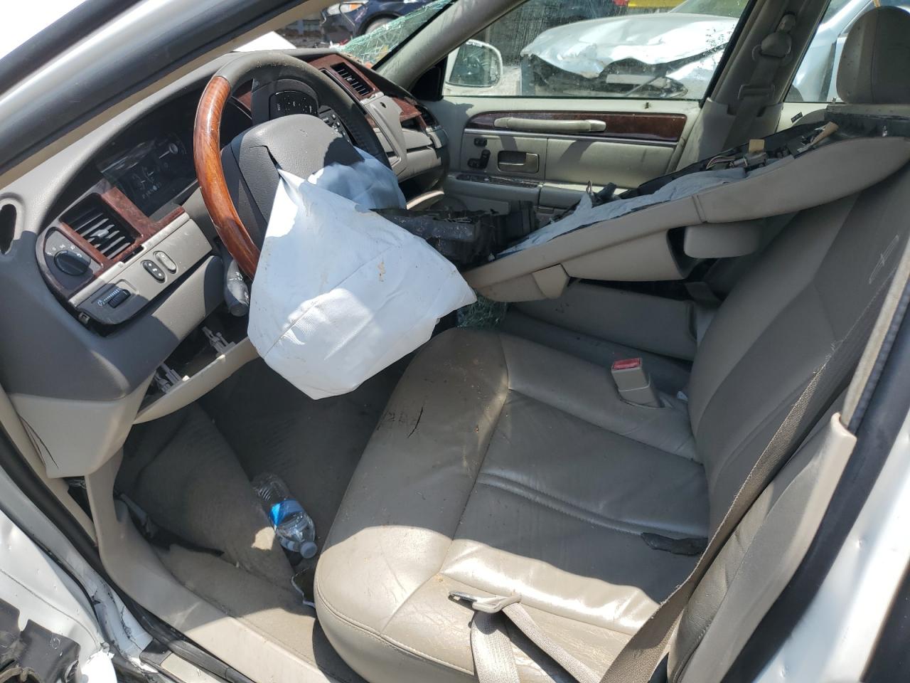 2LNHM82V78X639628 2008 Lincoln Town Car Signature Limited