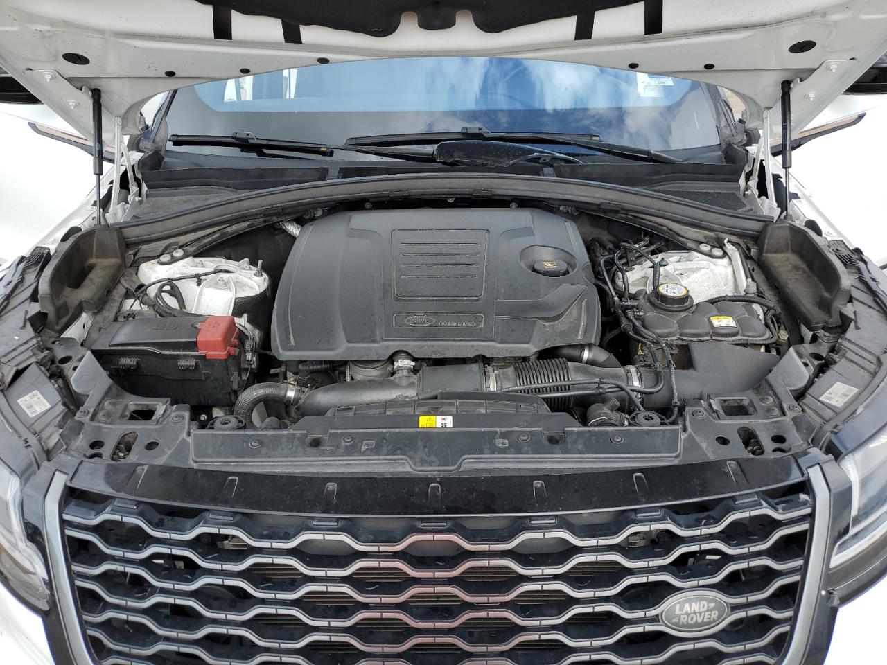 SALYL2EX8KA200772 2019 Land Rover Range Rover Velar R-Dynamic Se