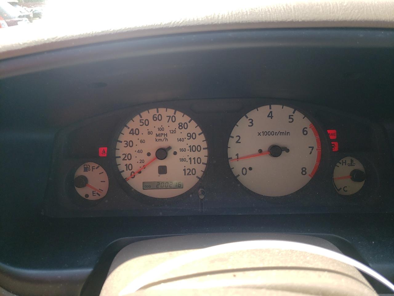 JN8AR07S1YW413592 2000 Nissan Pathfinder Le