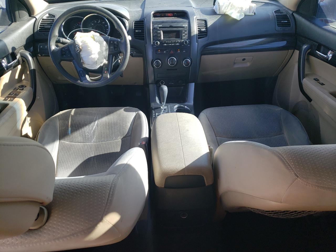 5XYKT4A18CG223559 2012 Kia Sorento Base