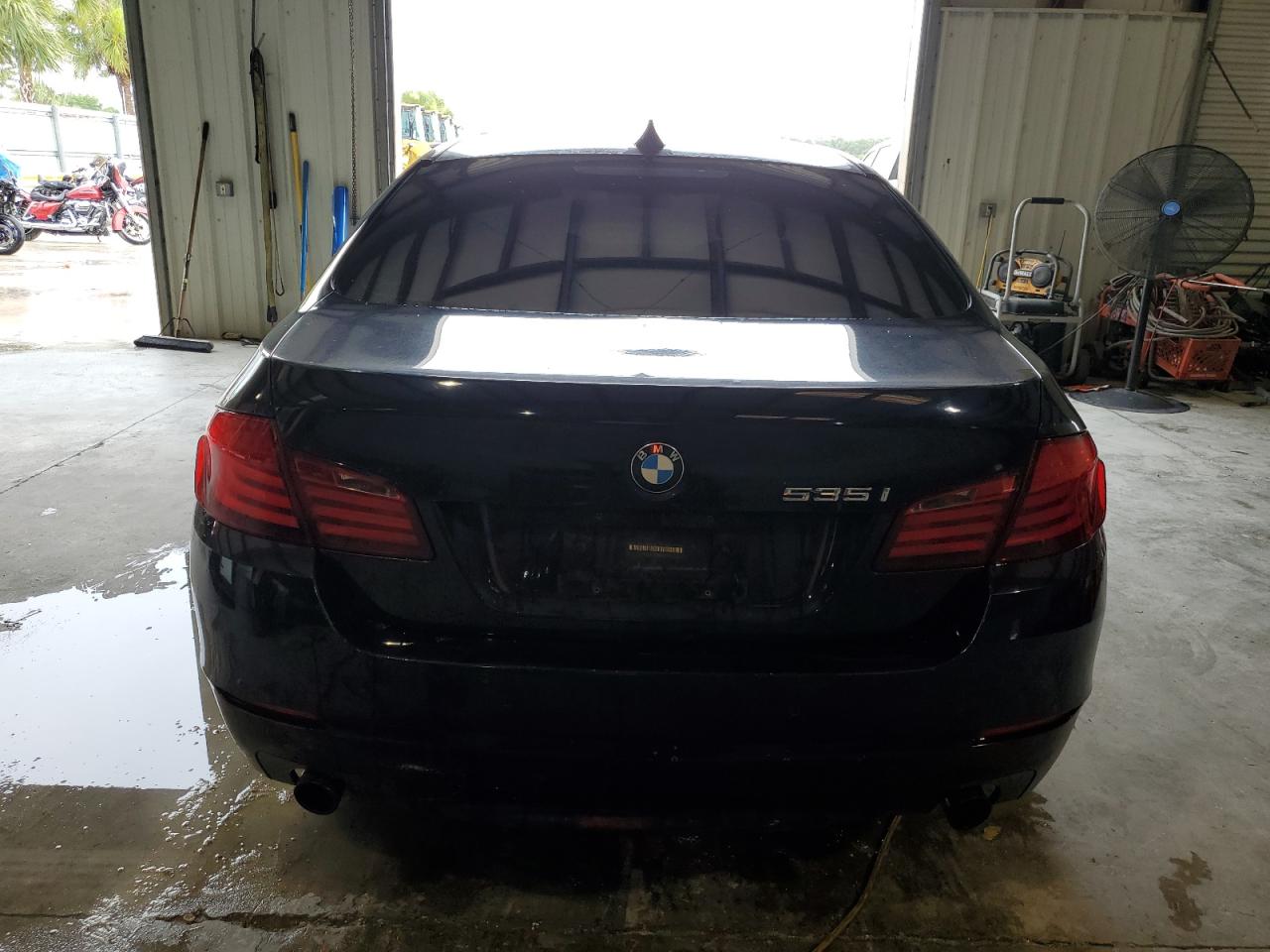 WBAFU7C59BC869743 2011 BMW 535 Xi