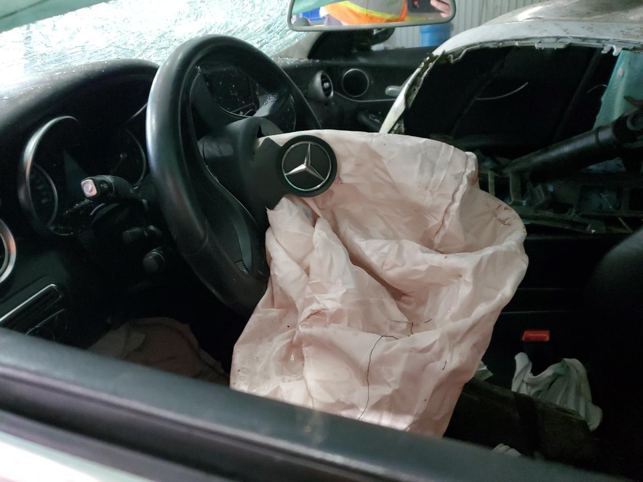 55SWF4JB1HU187163 2017 Mercedes-Benz C 300