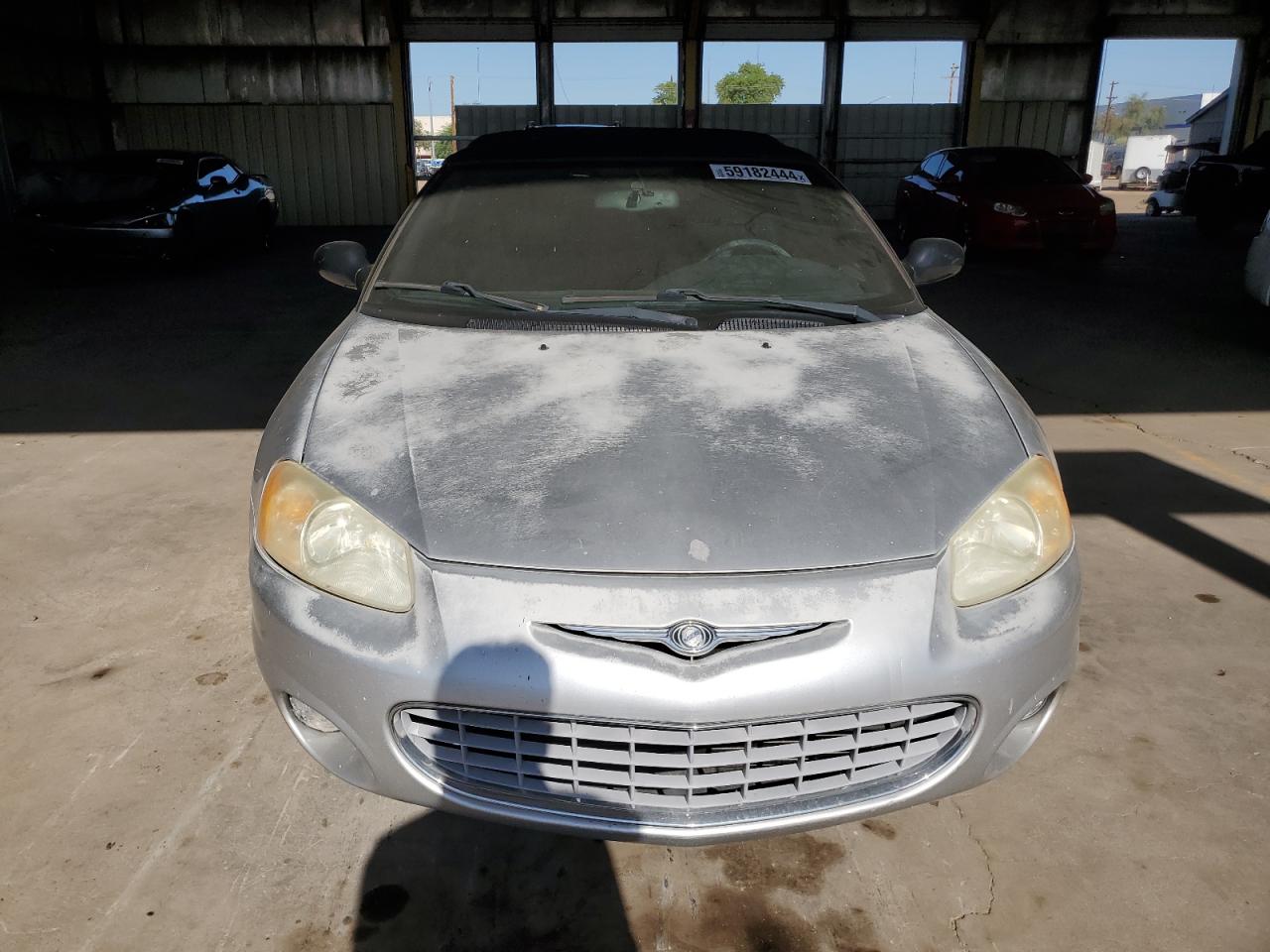 1C3EL65RX2N290992 2002 Chrysler Sebring Limited