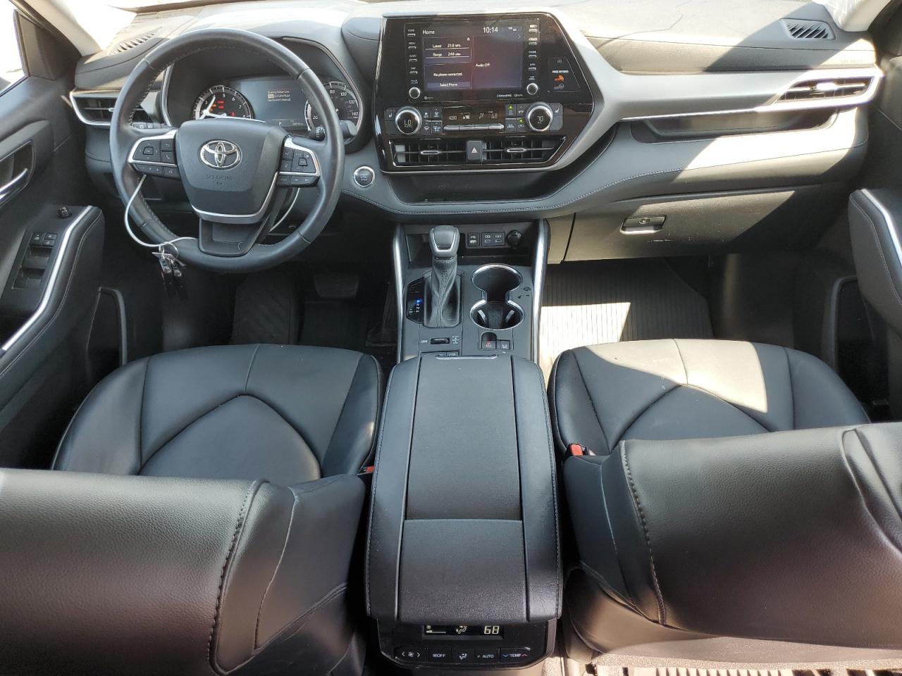 5TDGZRBH9NS191157 2022 Toyota Highlander Xle