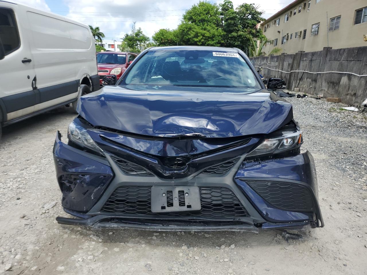 2022 Toyota Camry Se vin: 4T1G11AK6NU055033