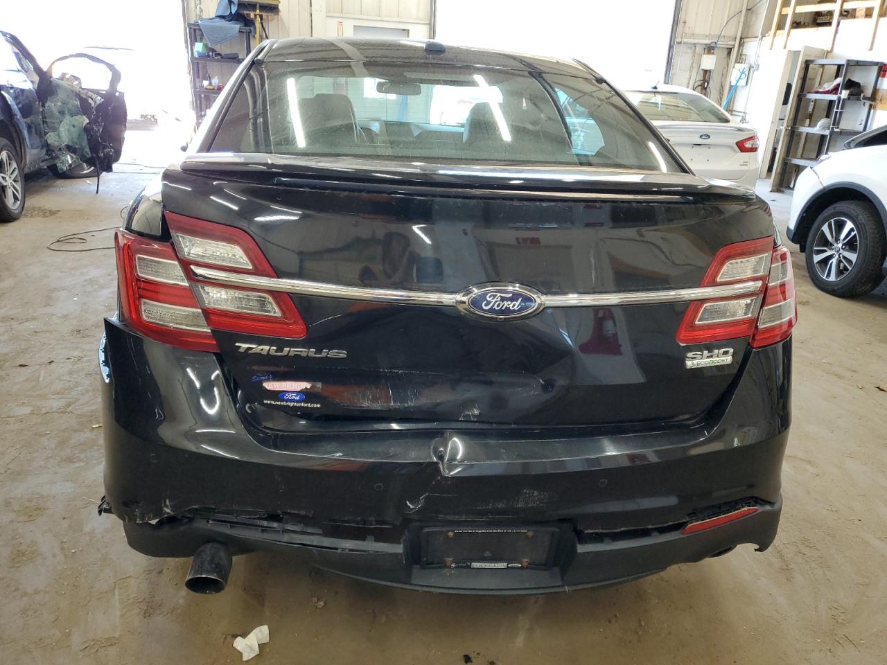 1FAHP2KT4FG124053 2015 Ford Taurus Sho