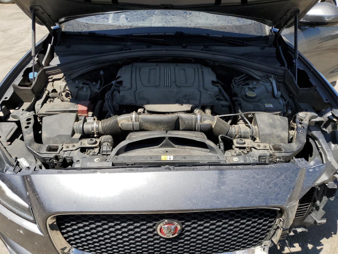 SADCK2BV0HA069535 2017 Jaguar F-Pace Prestige