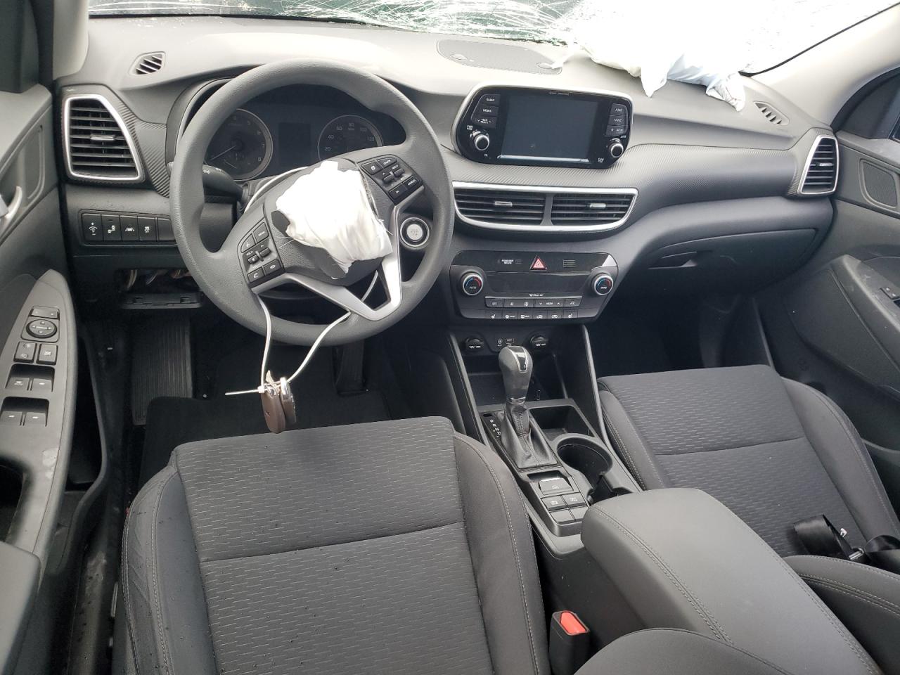 KM8J33AL5KU048588 2019 Hyundai Tucson Limited