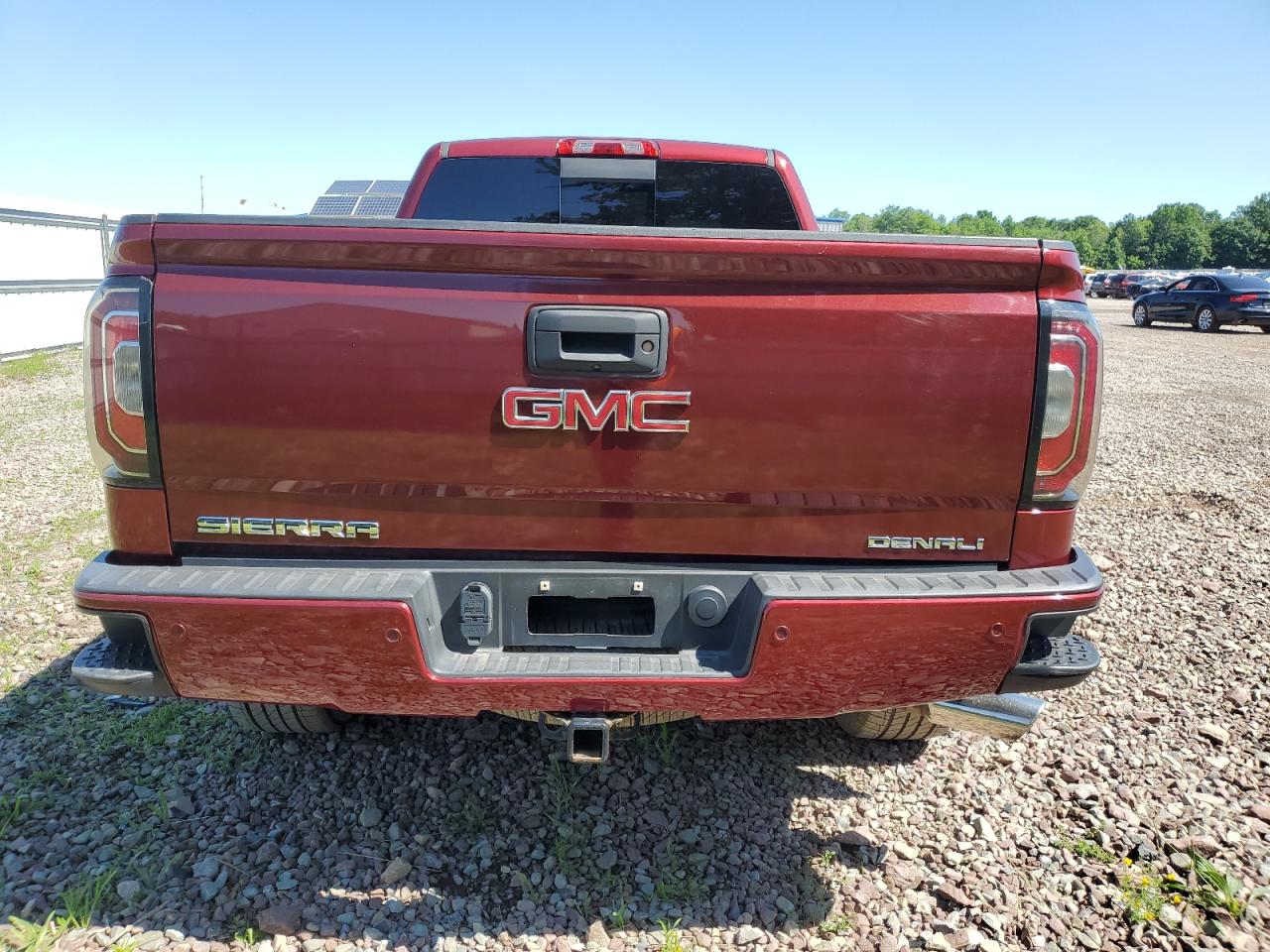 NY76346 2017 GMC Sierra Den