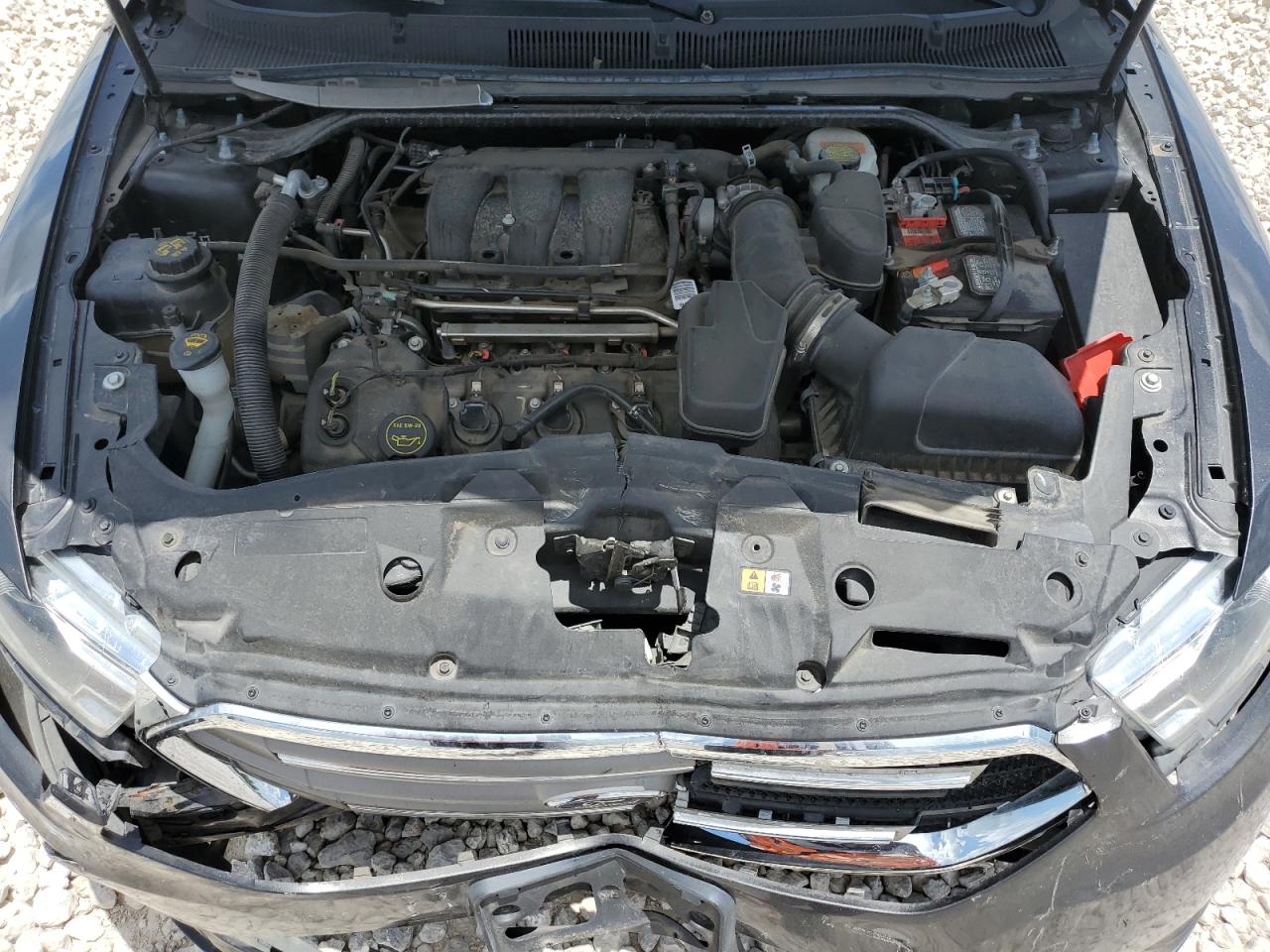 1FAHP2D89JG123353 2018 Ford Taurus Se