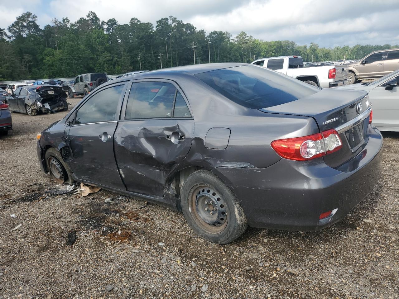 2013 Toyota Corolla Base vin: 5YFBU4EE2DP136733