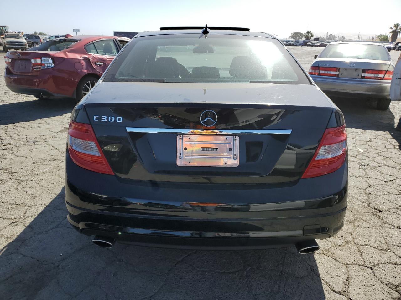 WDDGF5EB2AR098424 2010 Mercedes-Benz C 300