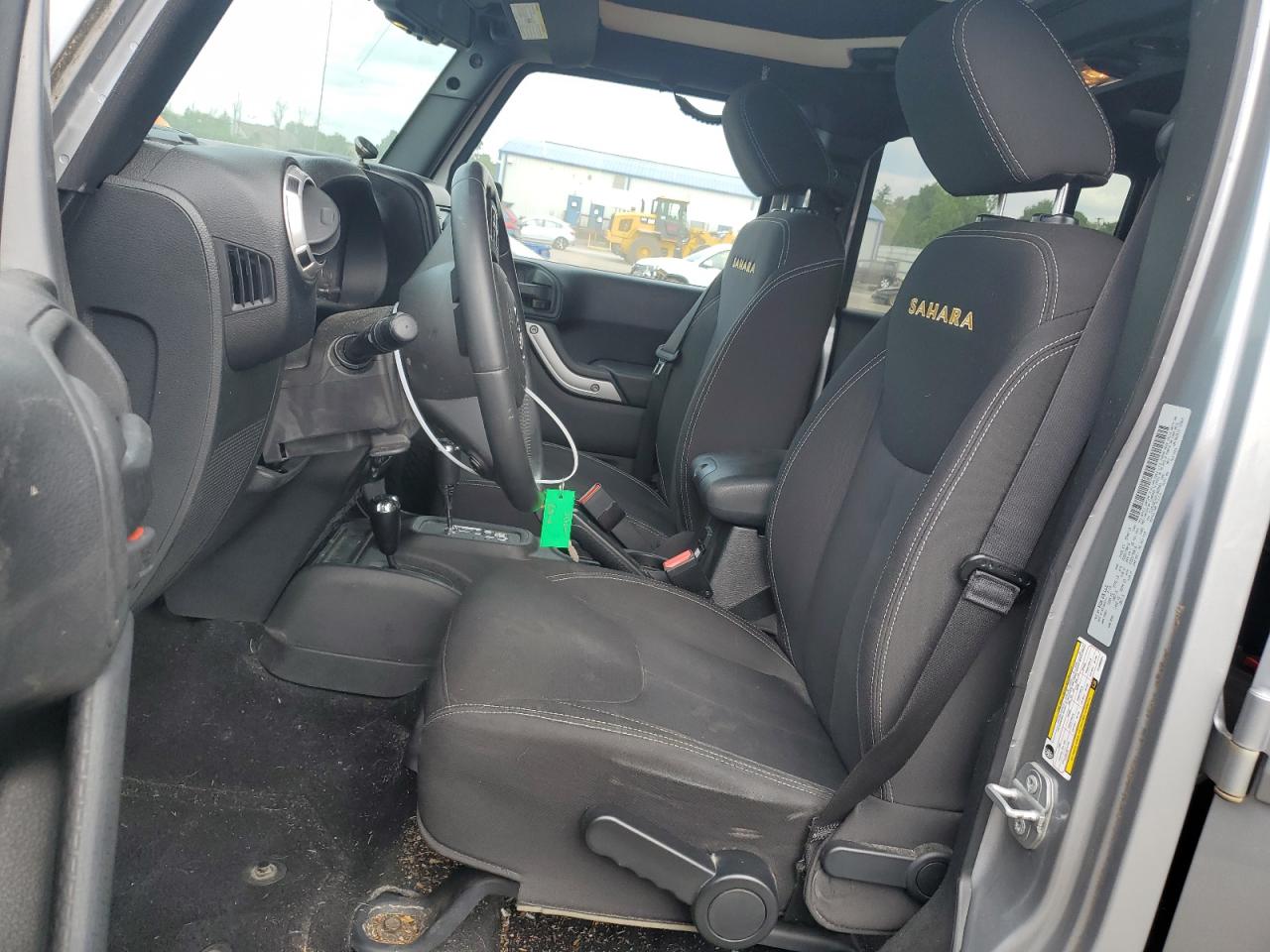 1C4BJWEG5FL689801 2015 Jeep Wrangler Unlimited Sahara