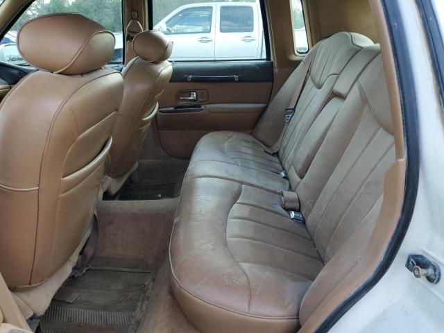 1996 Lincoln Town Car Executive VIN: 1LNLM81W1TY683038 Lot: 60028174