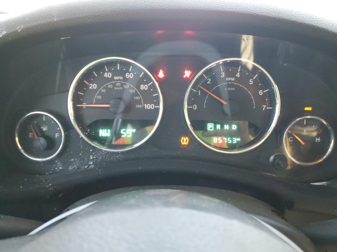 1C4BJWDG3GL302200 2016 Jeep Wrangler Unlimited Sport