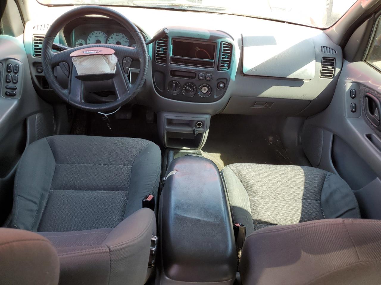 1FMYU03182KD67212 2002 Ford Escape Xlt